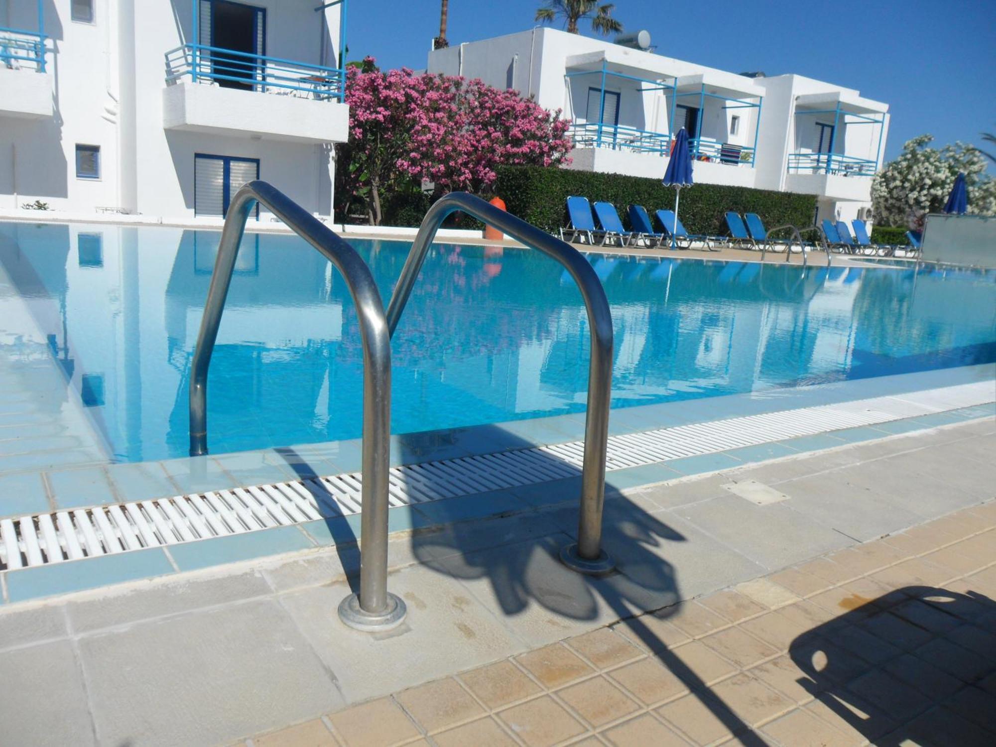 Miros Hotel Apartments Tigaki 外观 照片